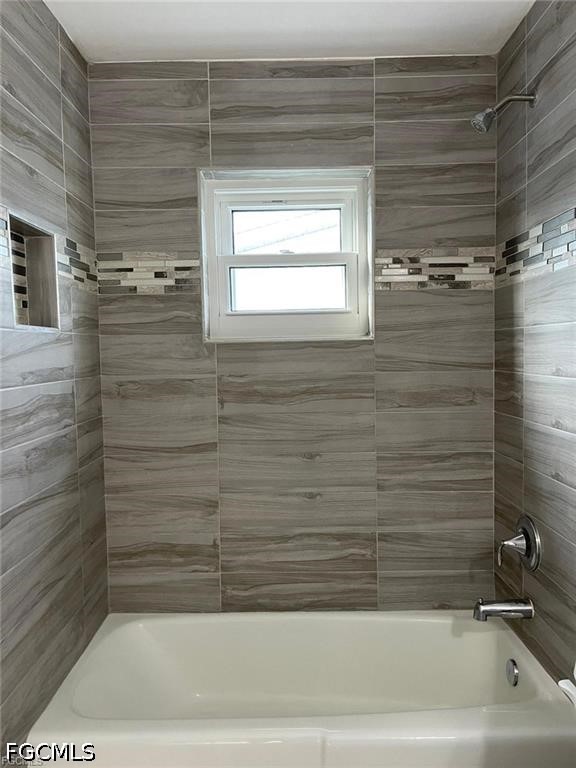 2505 SE 16th Place, Apt 2