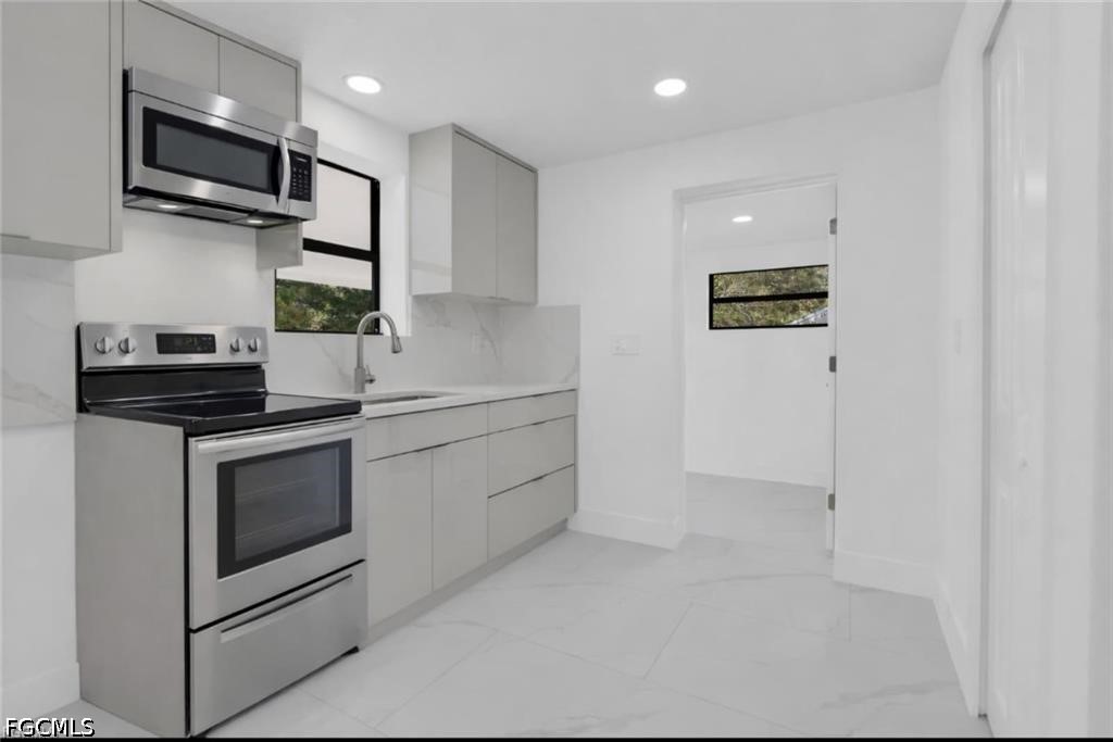356 New York Drive