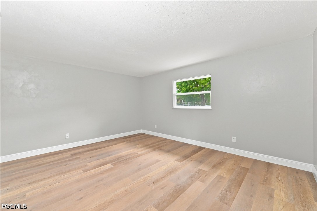 903 SE 20th Court