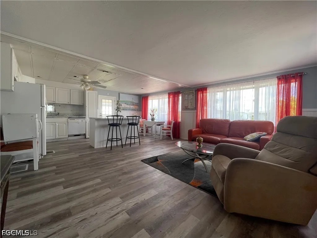 5524  Sir Walter Way