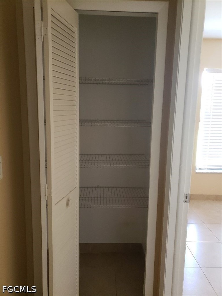 405 SE Van Loon Terrace, Apt C