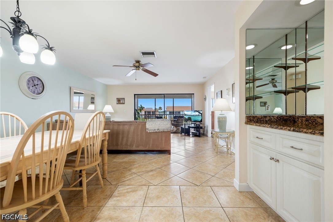 3813 SE 11th Place, Apt 1214