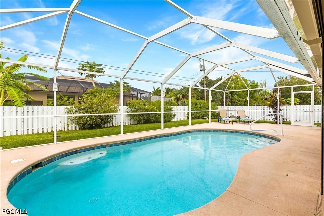 4226 SW 14th Place