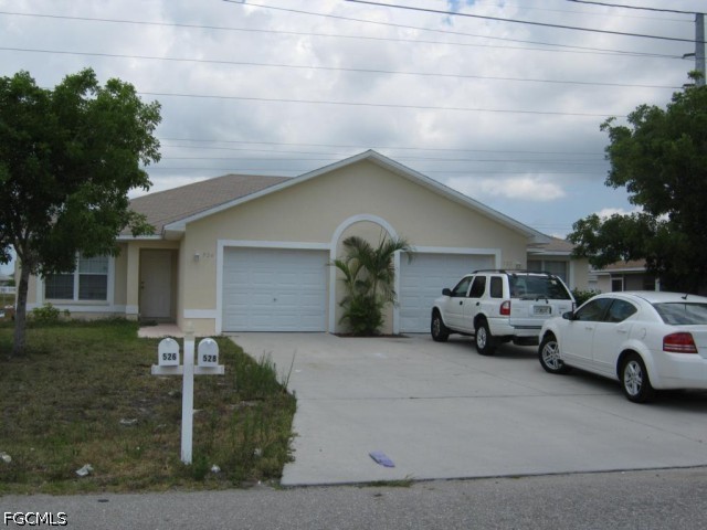 528 NE 24th Place