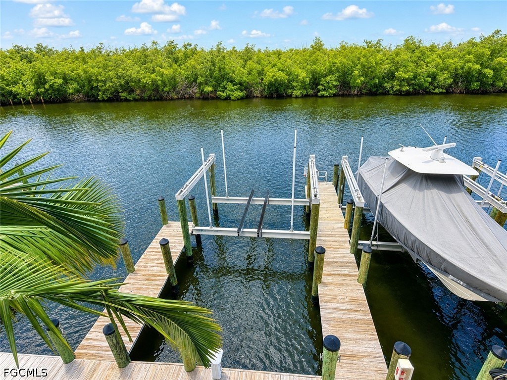 5816 Shell Cove Drive