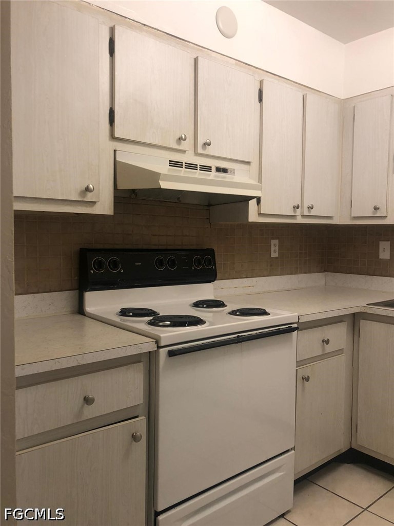 1830 Maravilla Avenue, Apt 713