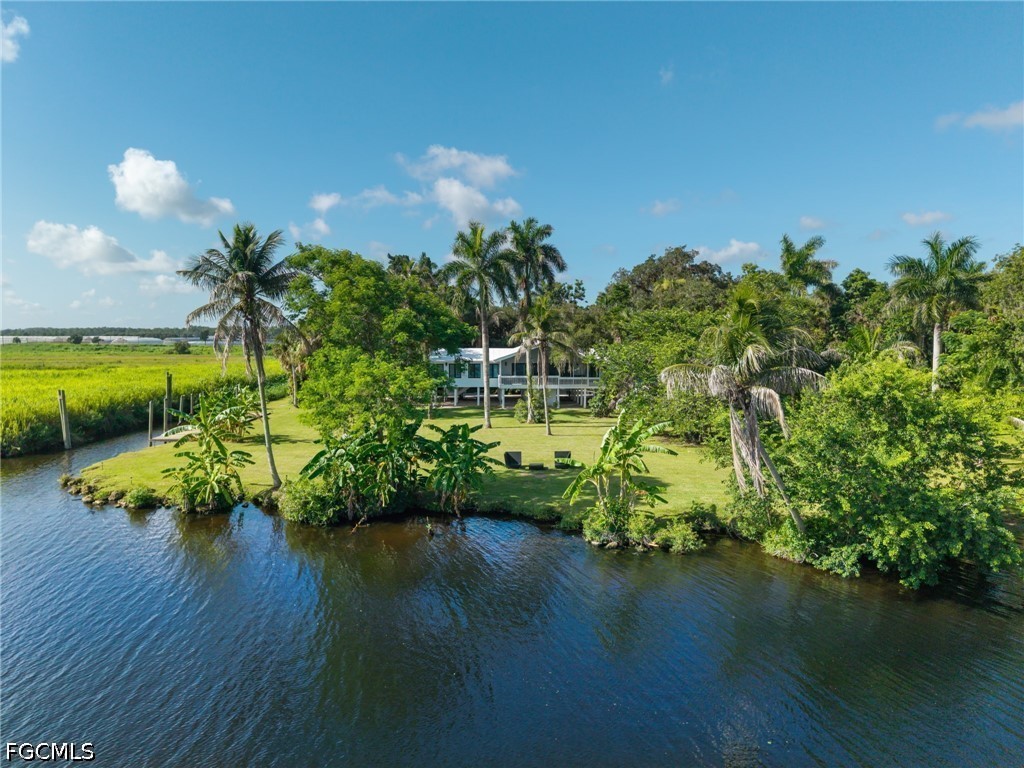 19481/483 S River Road