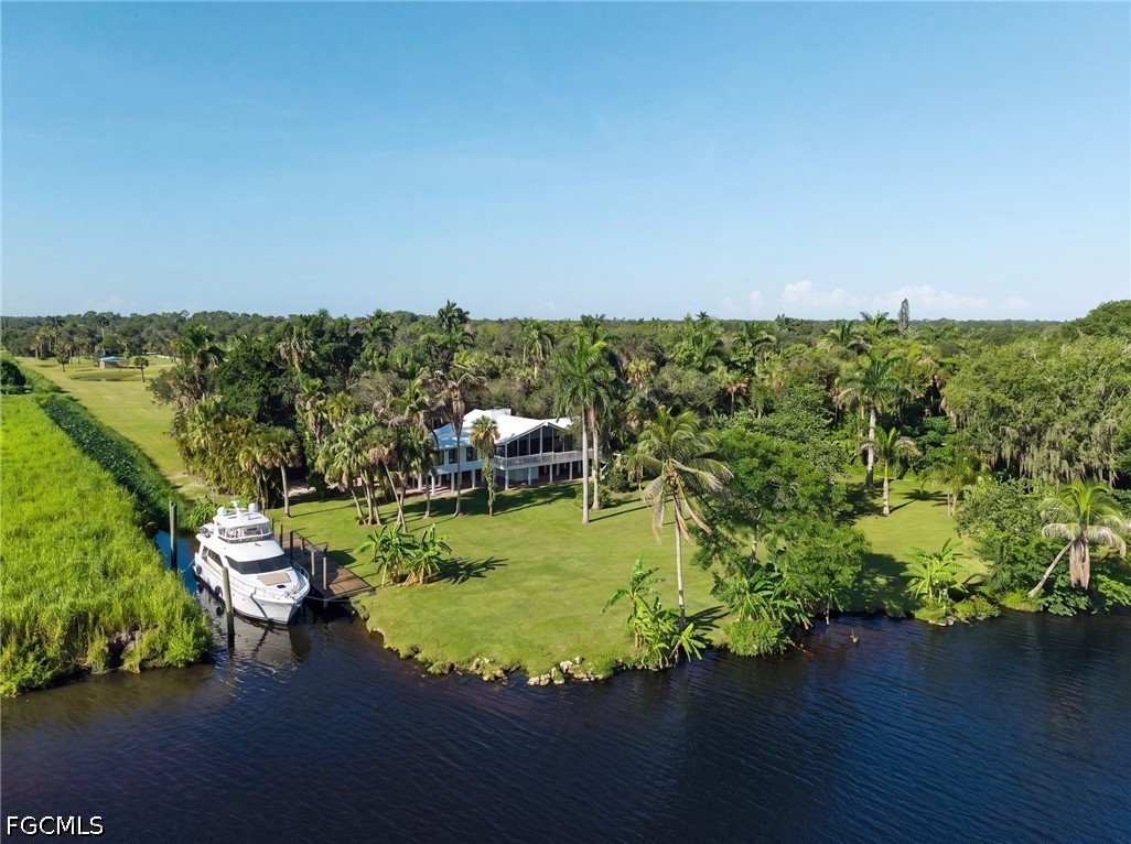 19481/483 S River Road