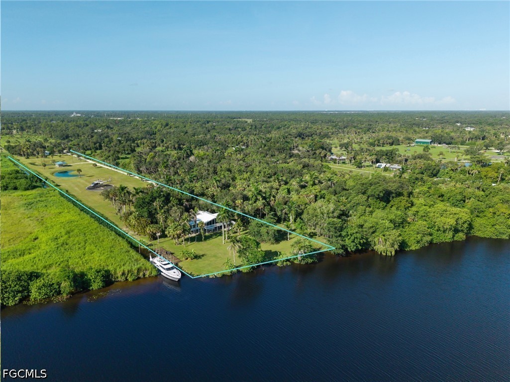 19481/483 S River Road