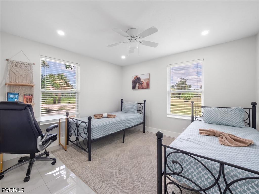 19481/483 S River Road