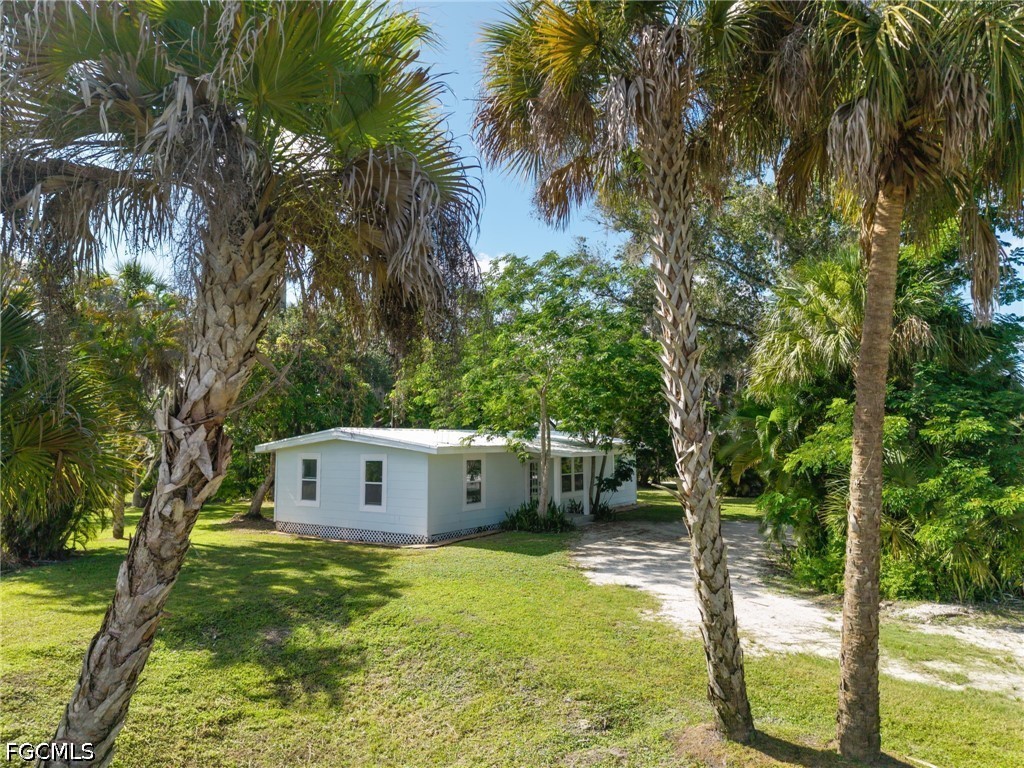 19481/483 S River Road