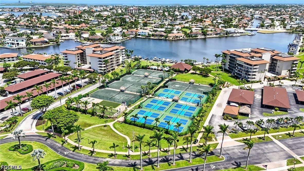 440  Seaview Court, Apt 201