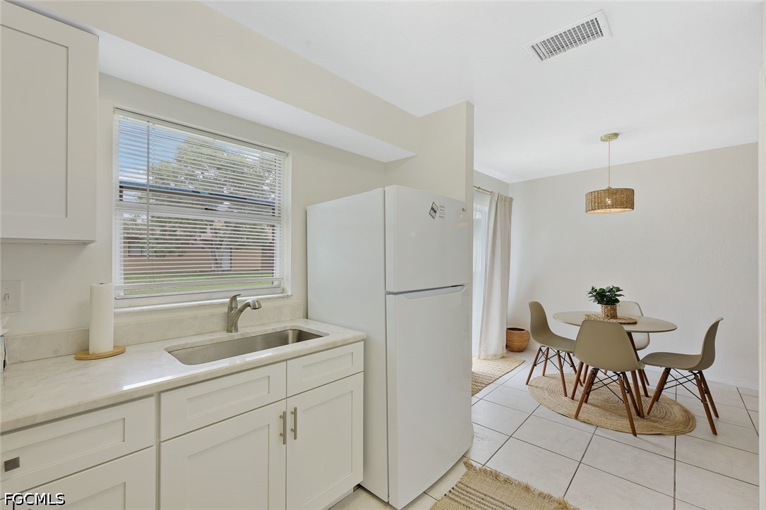 523/525 SE Van Loon Terrace