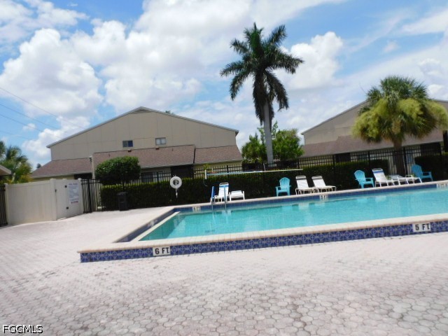 5235 Cedarbend Drive, Apt 4