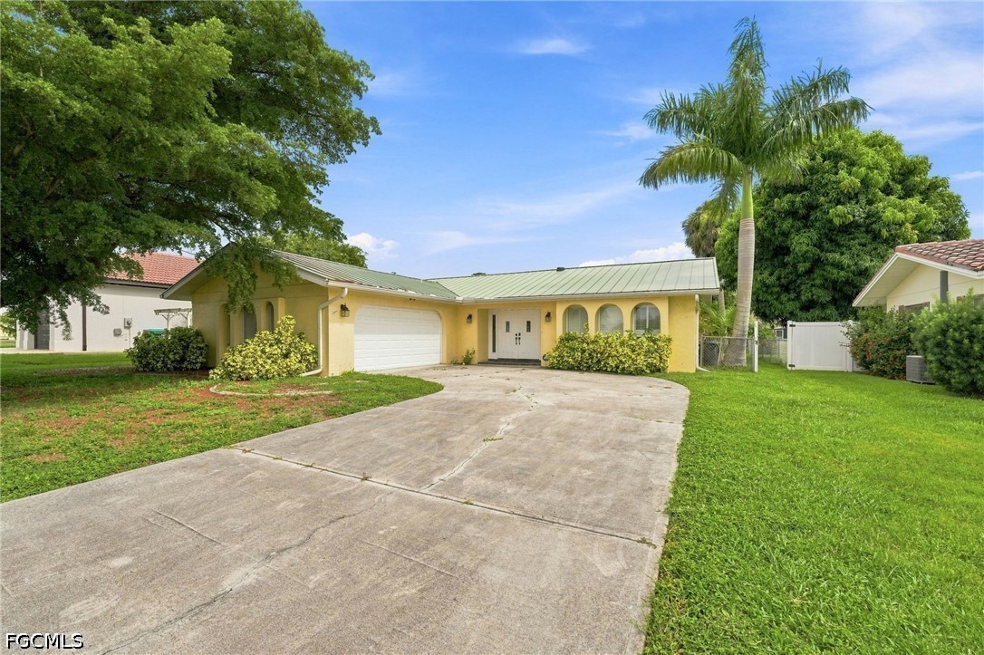 902 El Dorado Parkway