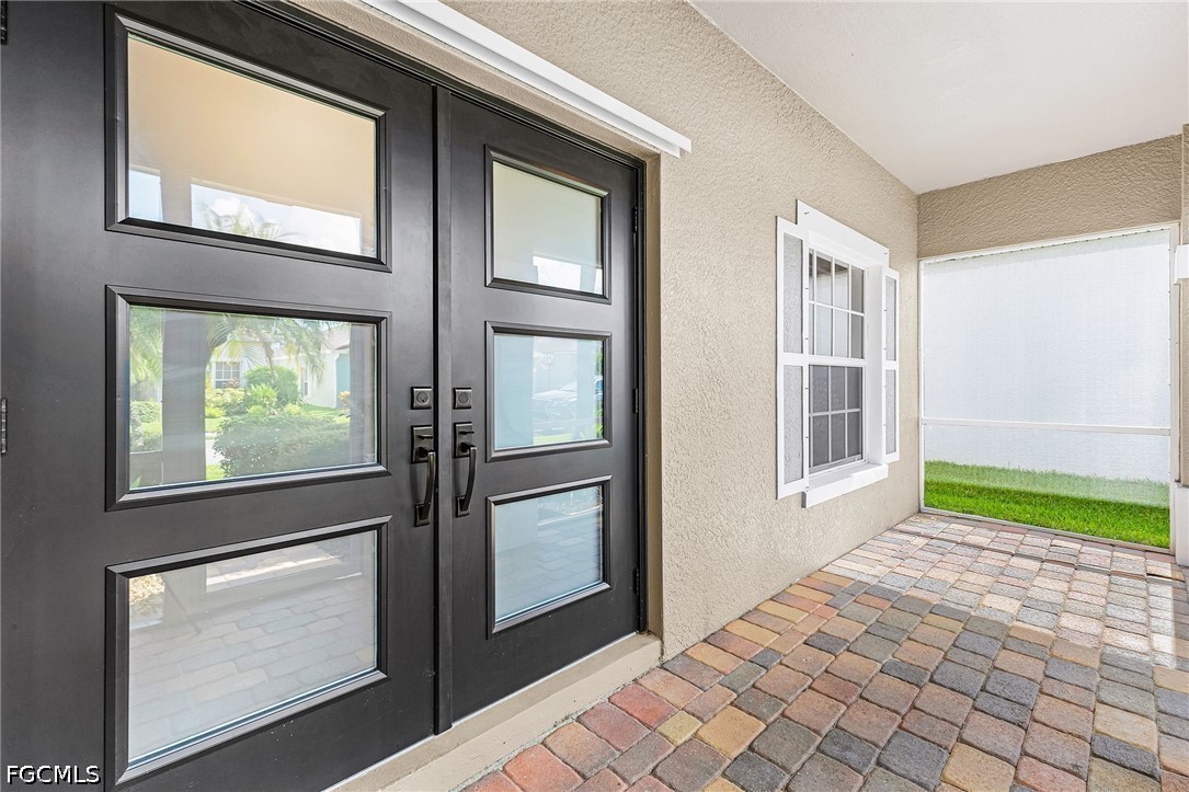 9159 Gladiolus Preserve Circle