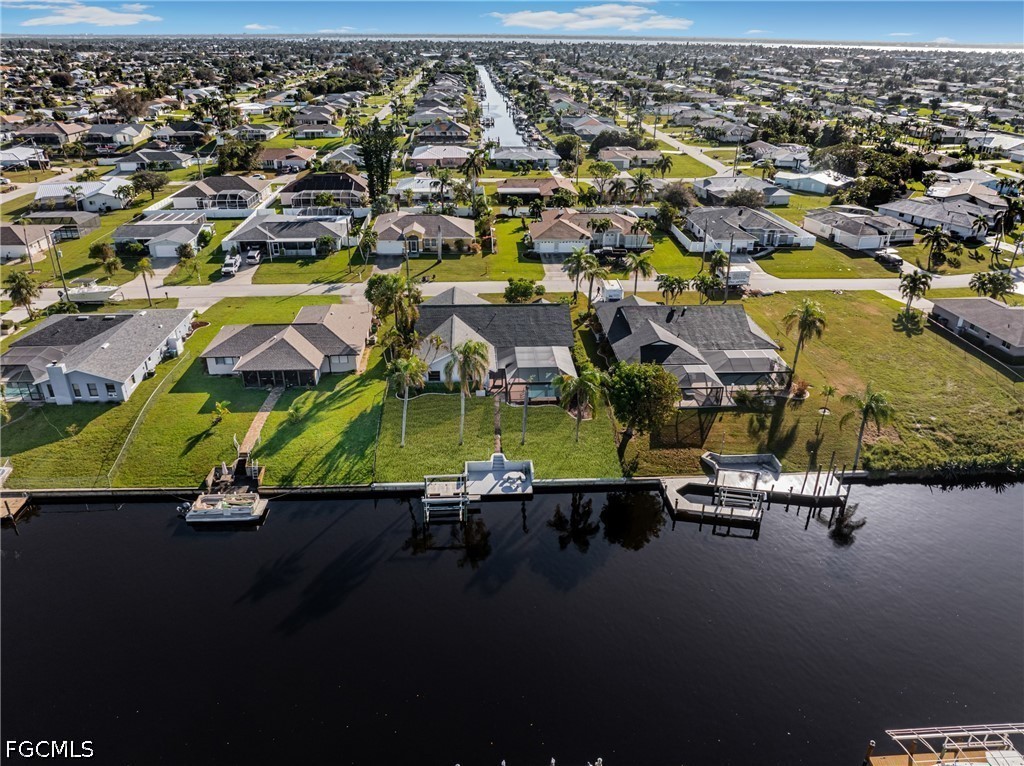 3106 SE 10th Place