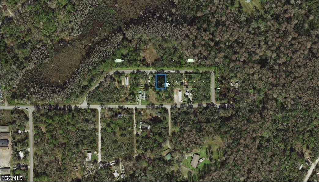 09-25-17-0020-00100-  Glades Avenue