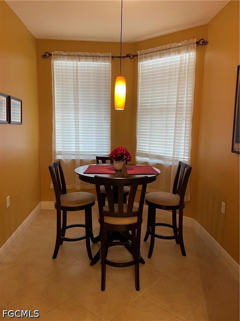 11041  Gulf Reflections Drive, Apartment 305