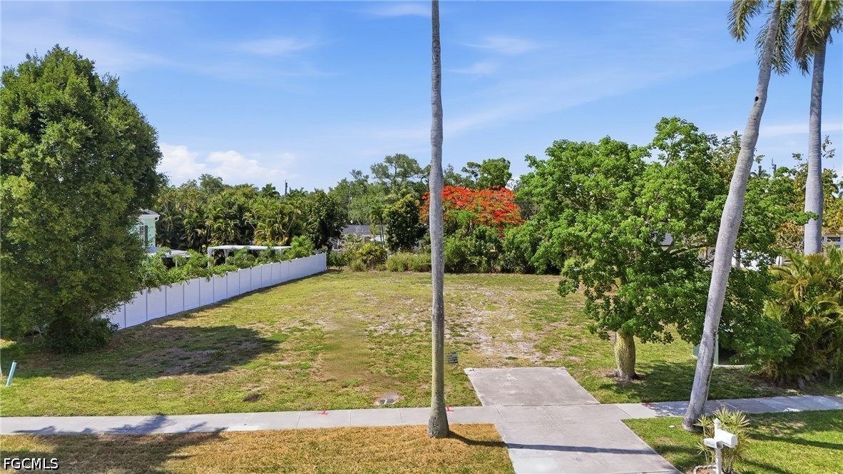 1337  Caloosa Drive