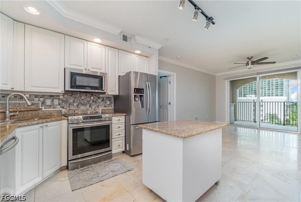 2825  Palm Beach Boulevard, Apt 614