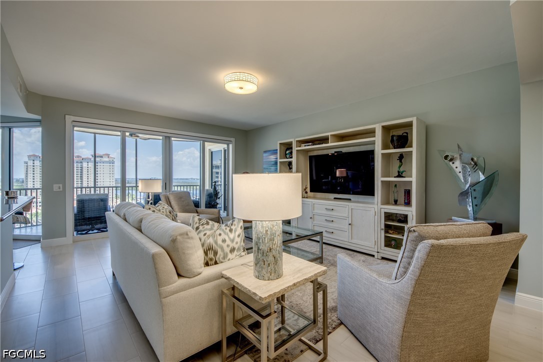 6081  Silver King Boulevard, Apt 1002