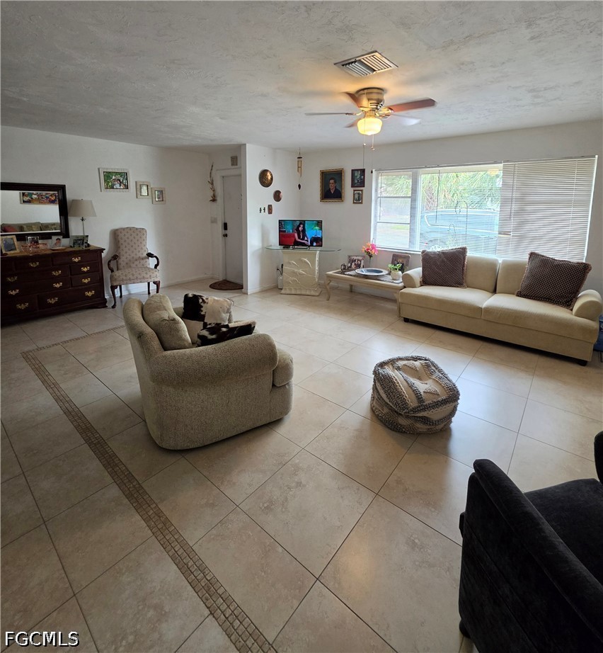 613 SE 46th Terrace, Apartment A-B