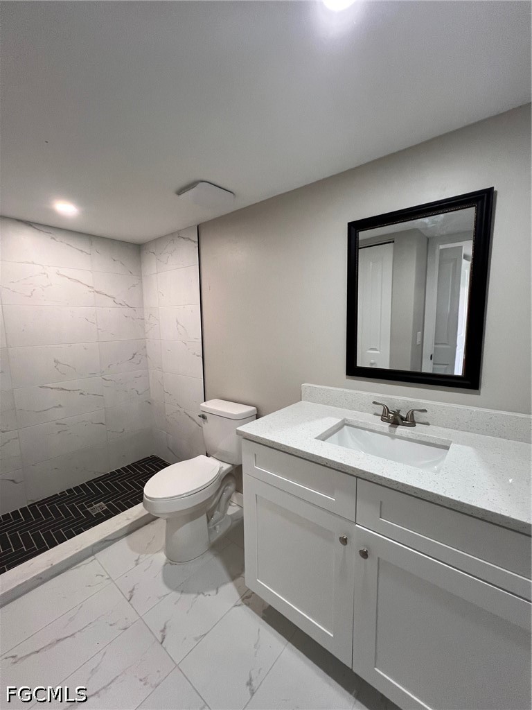 4102 SE 19th Place, Apt 11