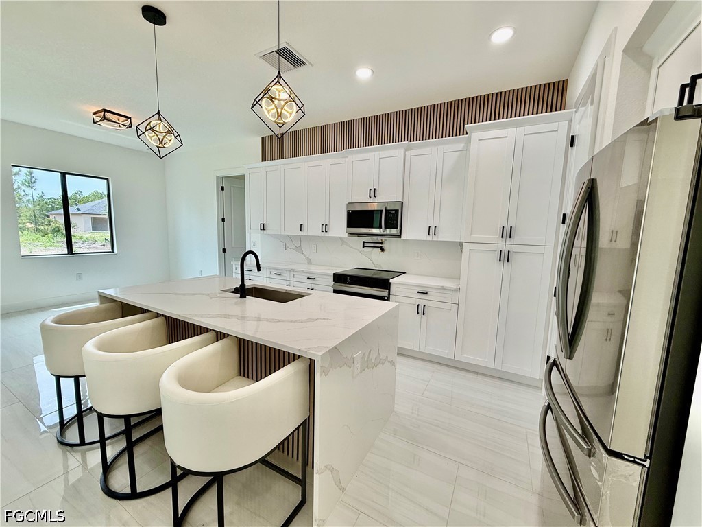 919 Hibiscus Avenue