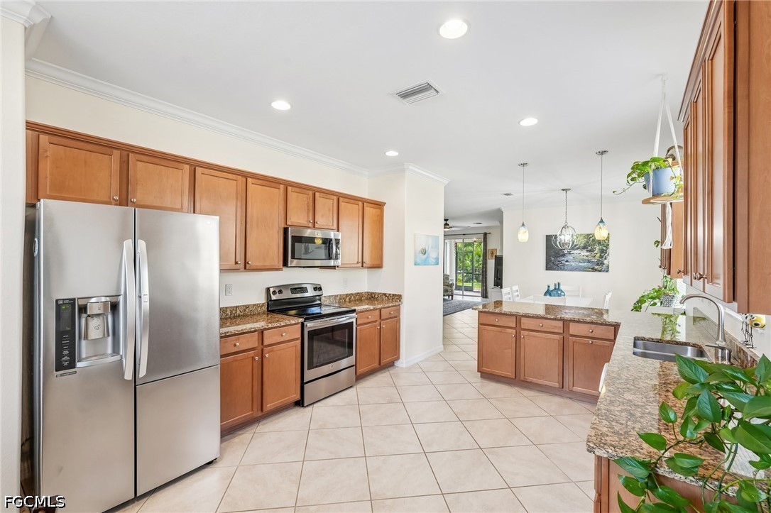 2536 Laurentina Lane
