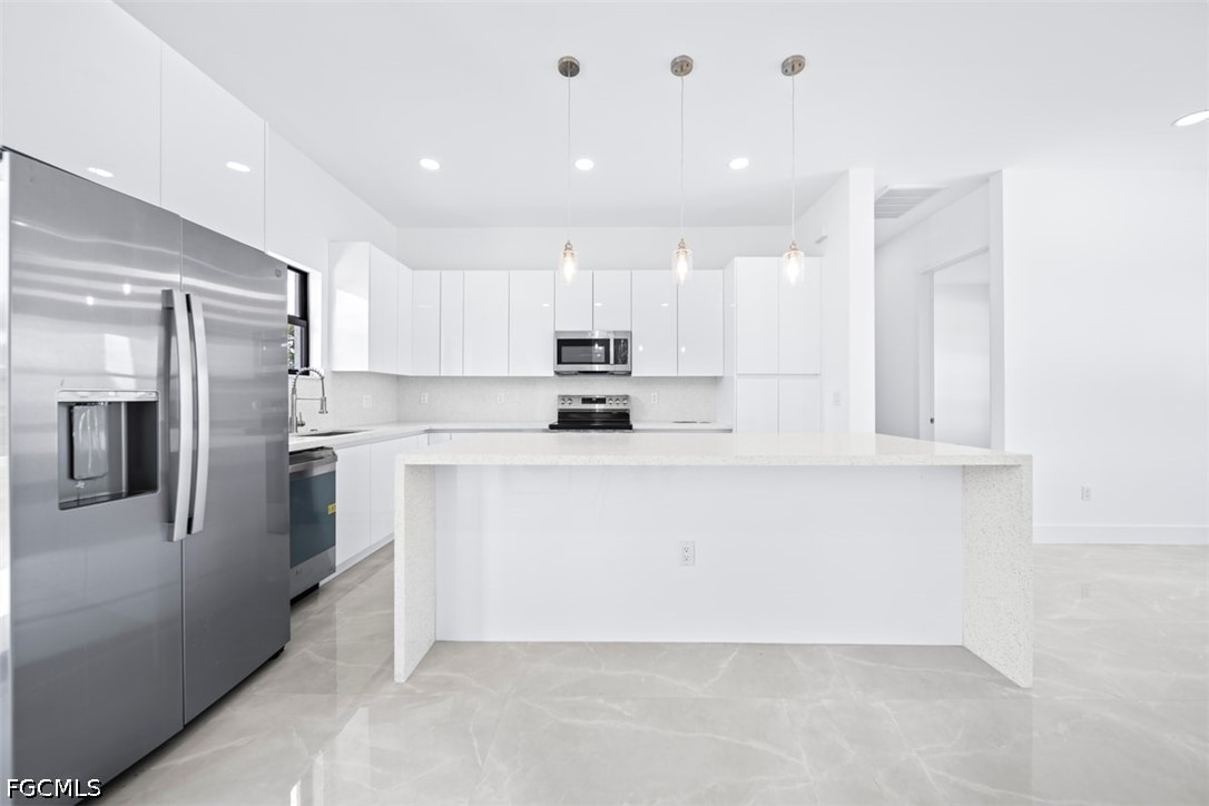 1255  Nimitz Boulevard