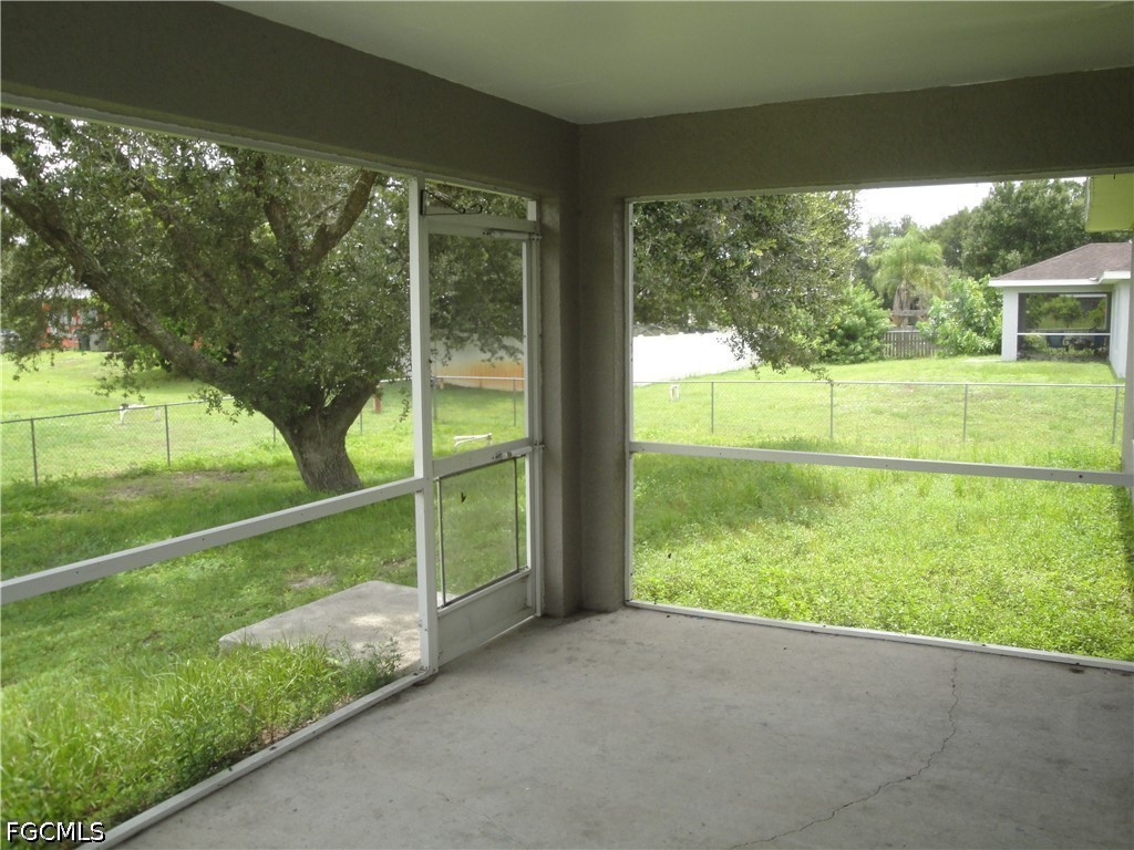 1236  Bayou Street
