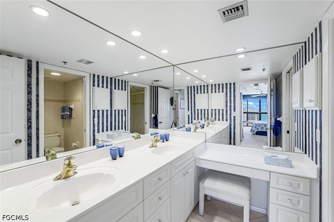 26225 Hickory Boulevard, Apt 10C