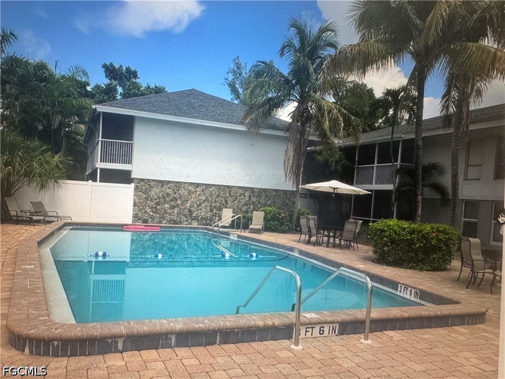 1849 Maravilla Avenue, Apt A12