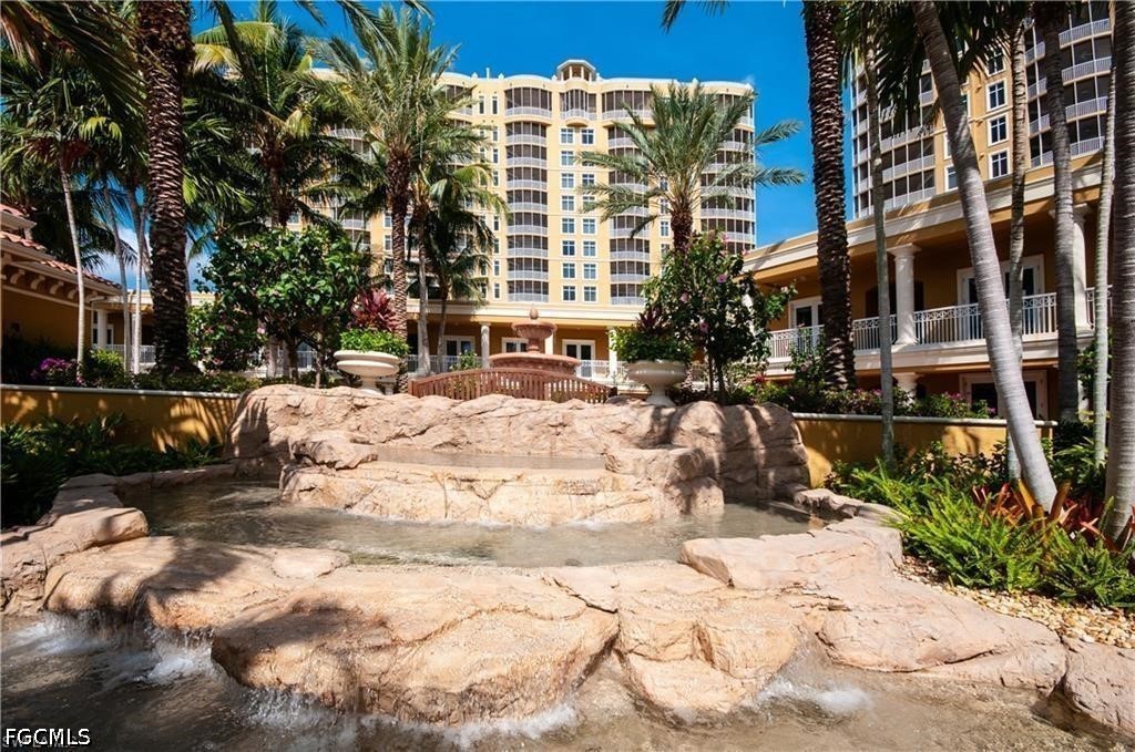 6061 Silver King Boulevard, Apt 203