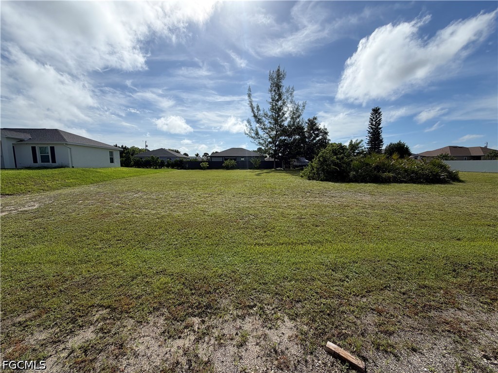 4021 NE 9th Place