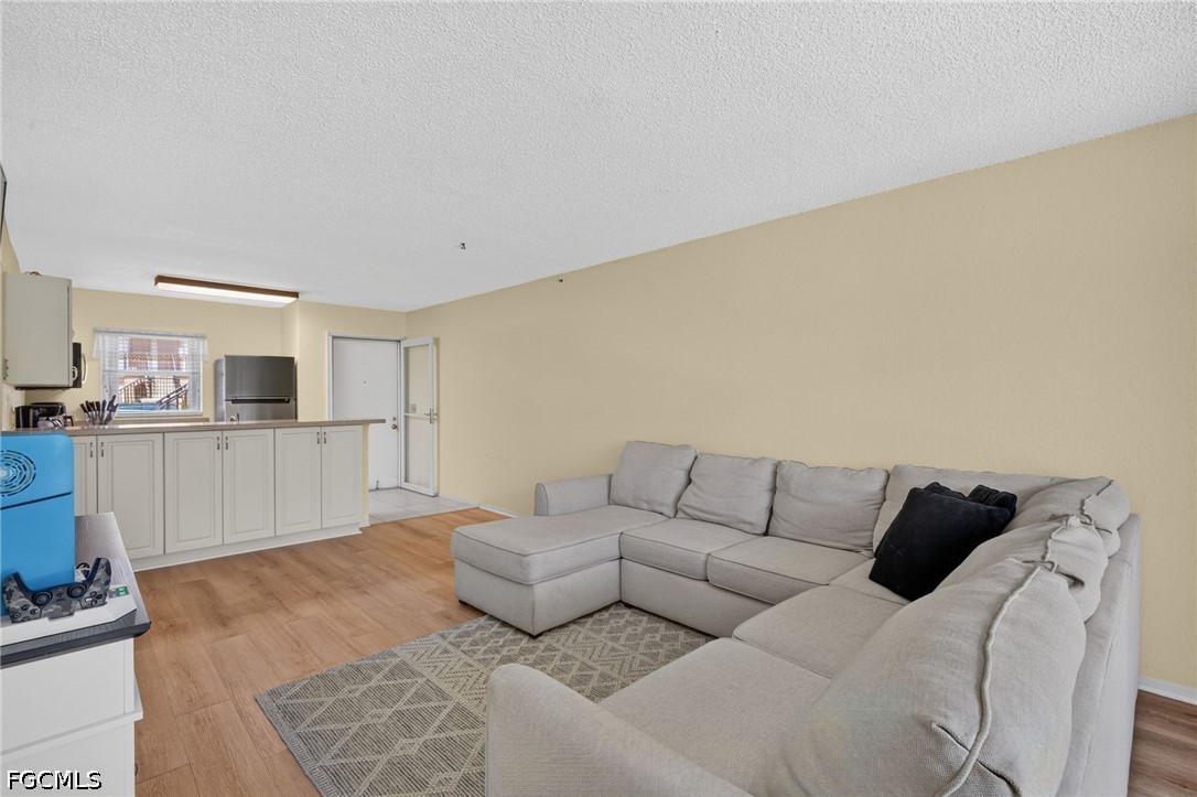 25100 Sandhill Boulevard, Apt 102