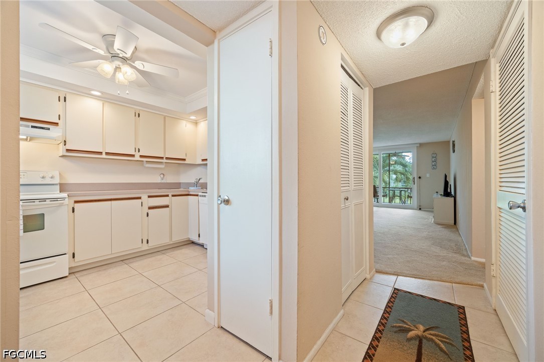 5959  Winkler Road, Apt 218