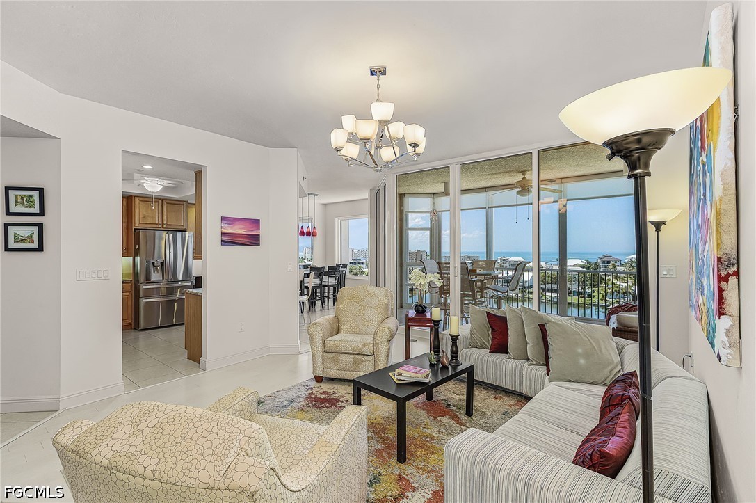 4192  Bay Beach Lane, Apartment 872