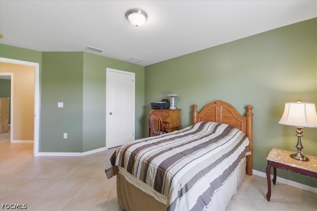 8141 Liriope Loop
