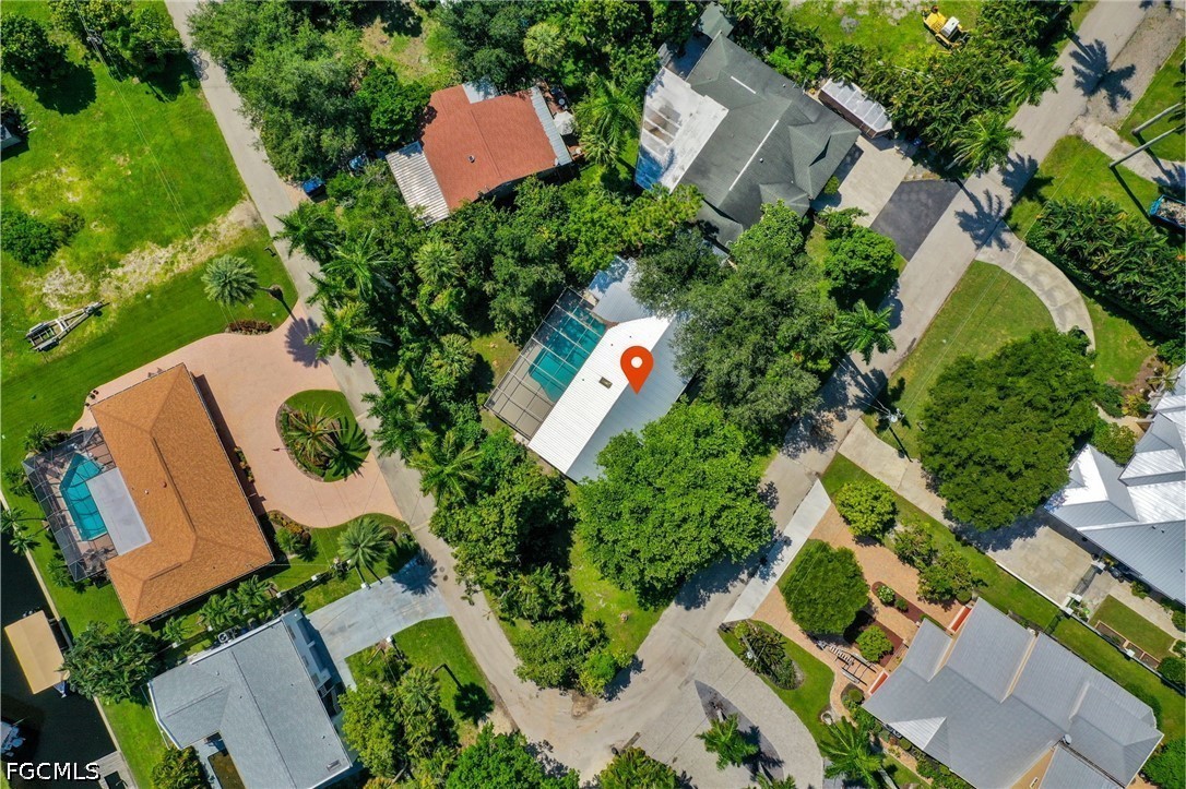 920 Altadena Drive