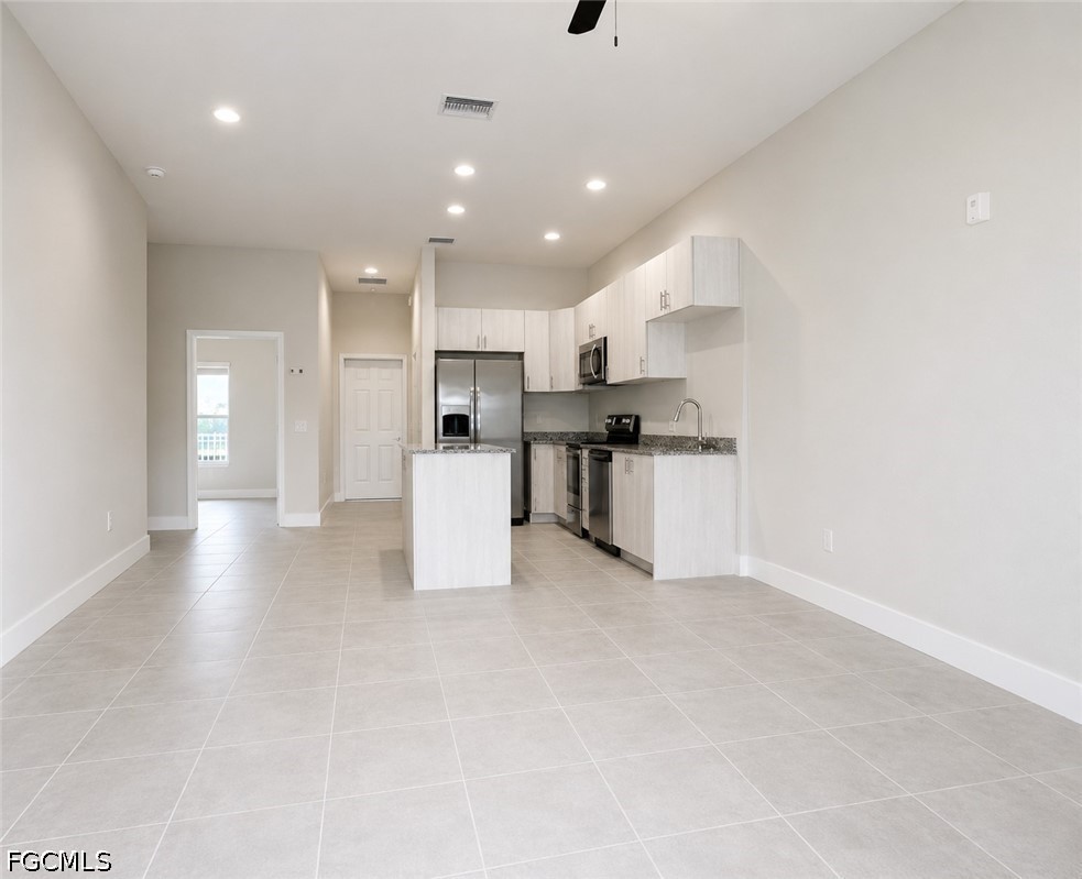 3313 SW 8th Place, Apt 202