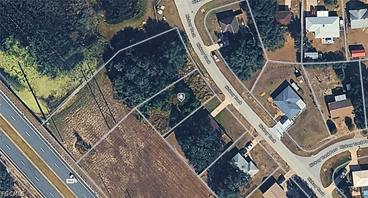 9028-2000-27 Hickory Track
