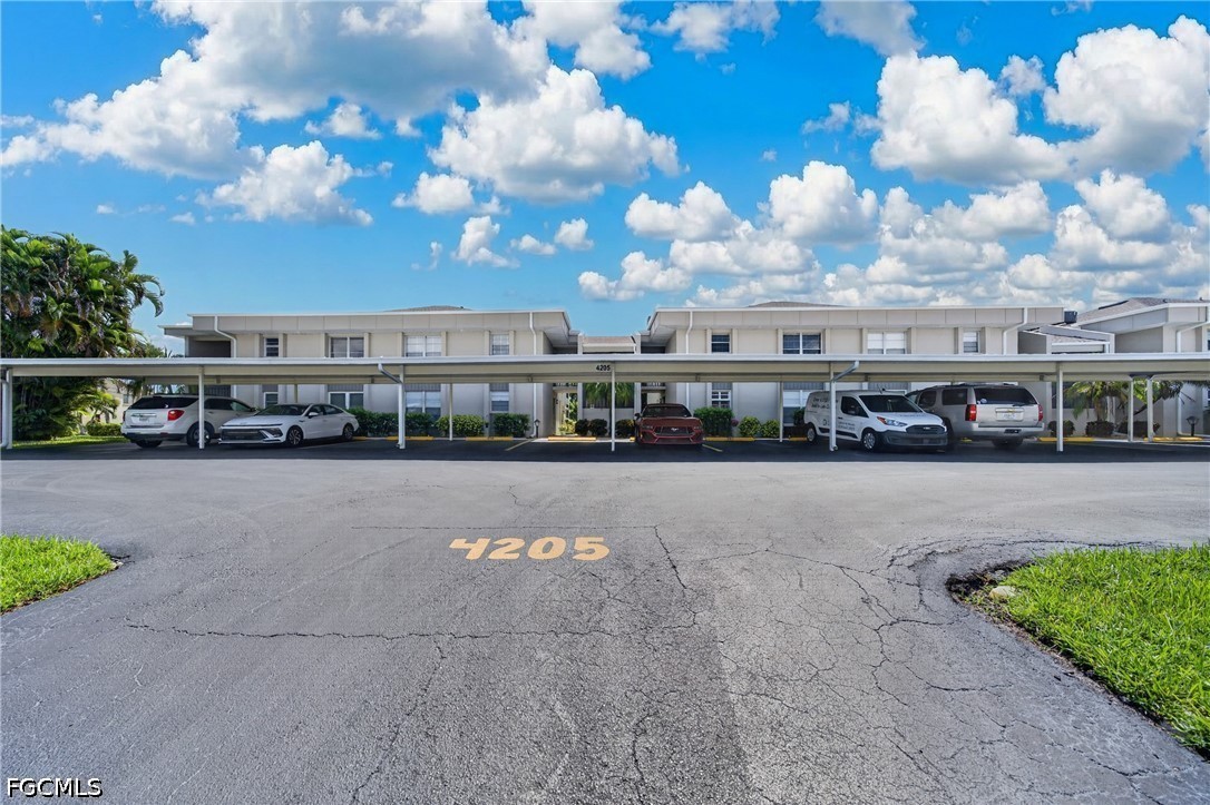 4205 SE 19th Avenue, Apartment 203