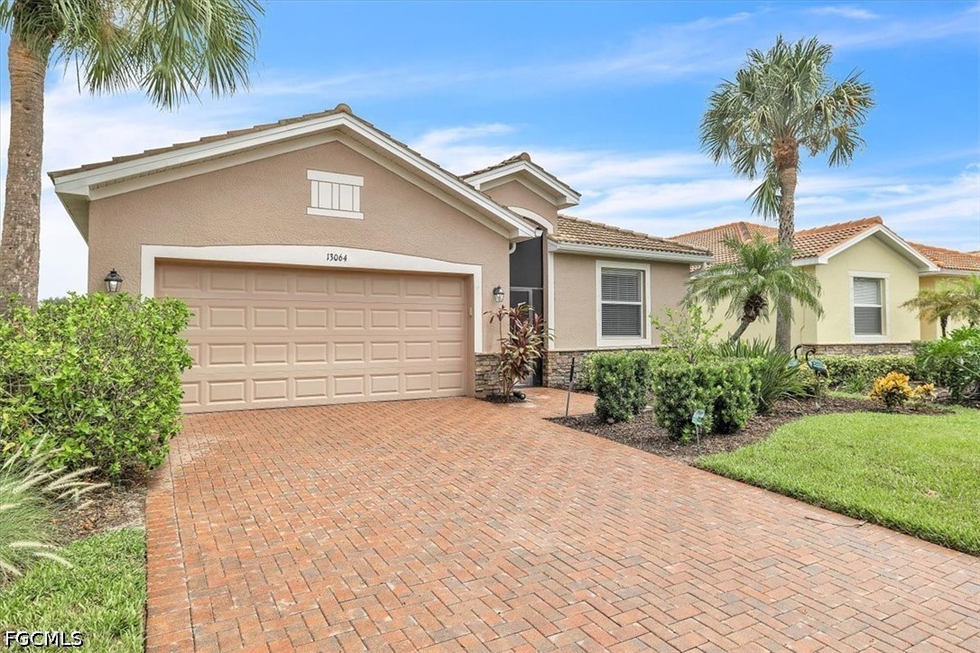 13064  Silver Thorn Loop