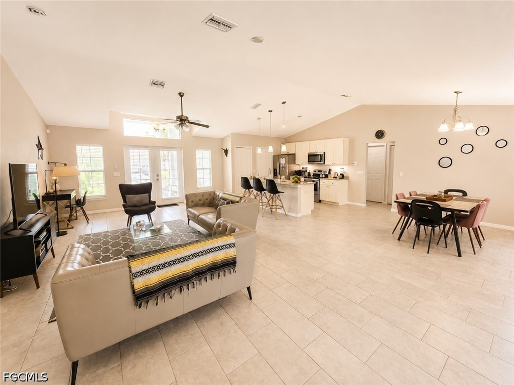 1008 SW 33rd Terrace
