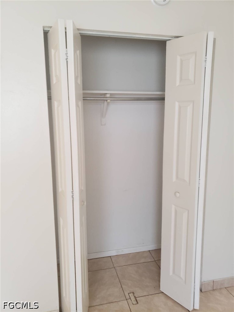 621 SE 13th Place, Apt E