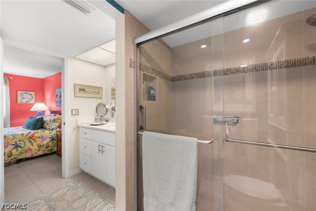 1051  Palm Avenue, Apartment 112