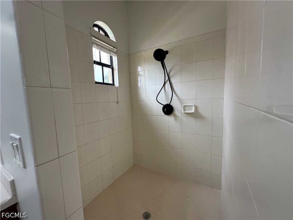 4910 SW 17th Place, Apartment 5
