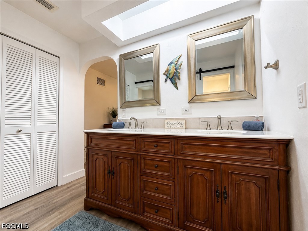 3714 SE 12th Court